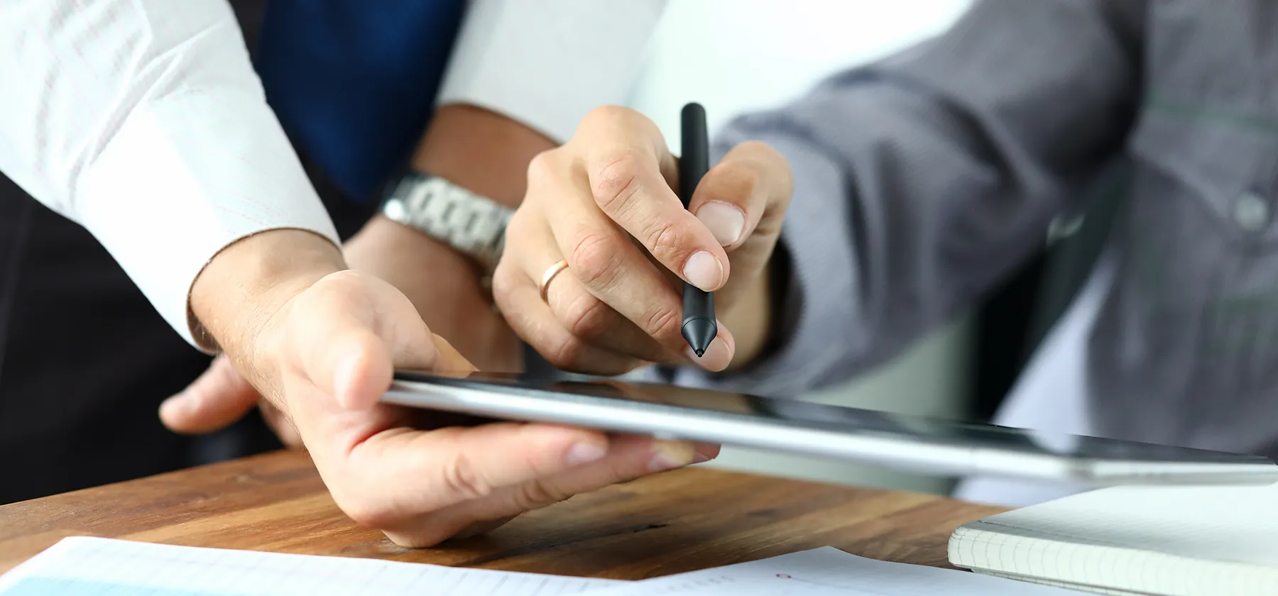 Signing a document on screen